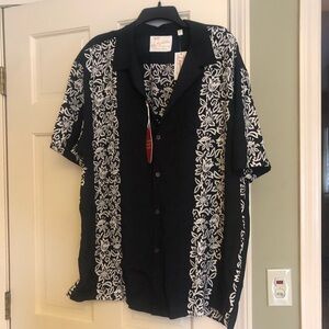 Kahala Lahaiha Lei Black and White Floral Men's Shirt new with tags